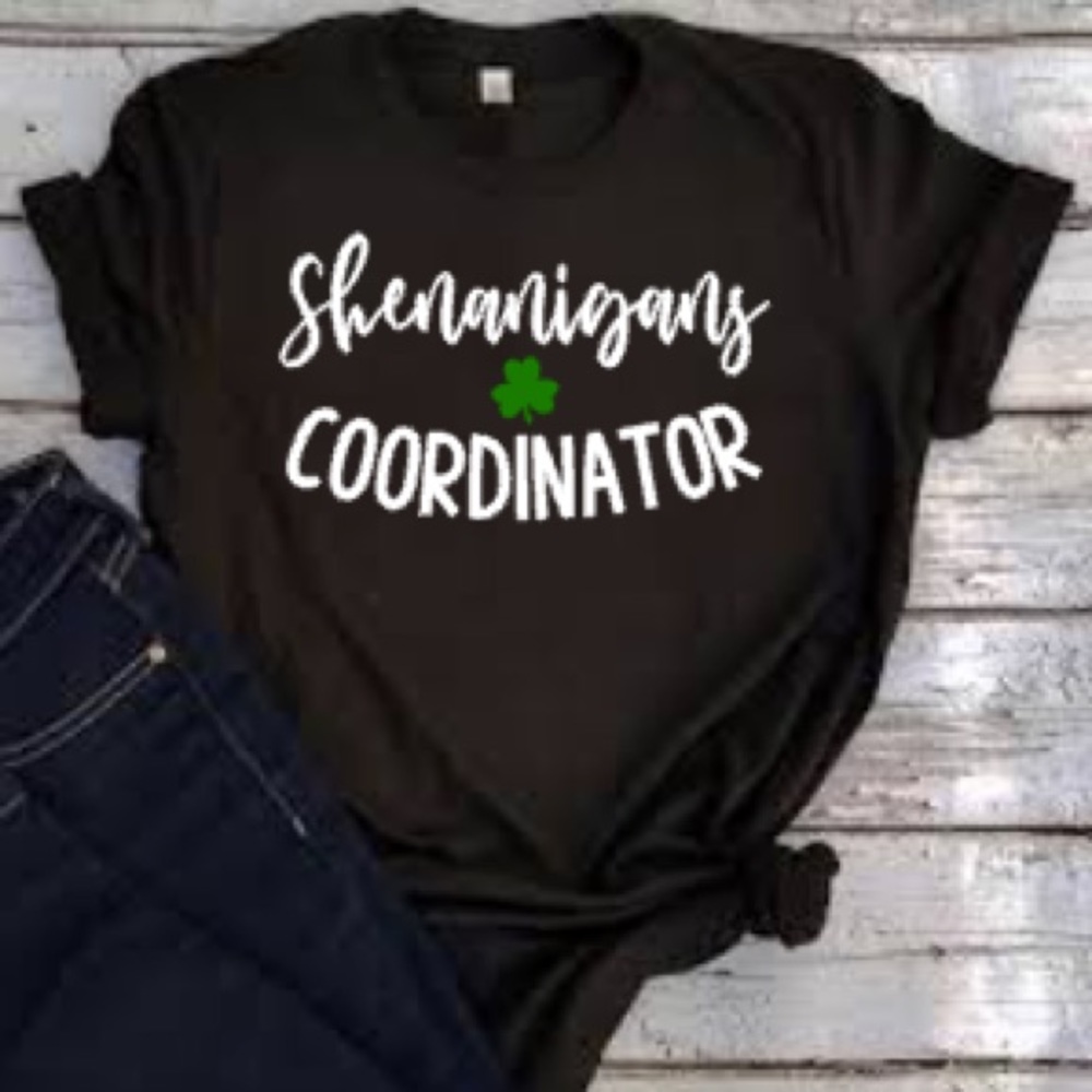Shenanigans Coordinator Shirt St Patrick’s Day NEW Shamrock Clover Holiday ✨☘️